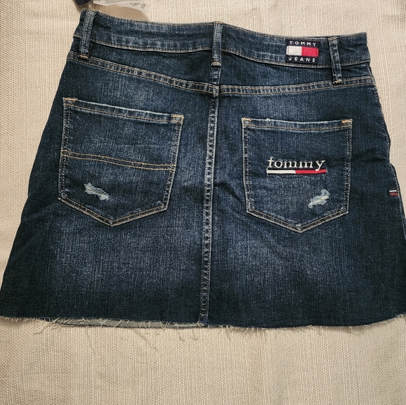 Tommy hilfiger Jeans skirt - Picture 2 of 5